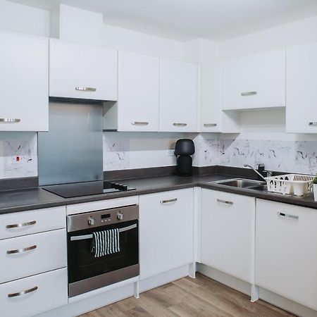 Appartement Deluxe 2 Bed Flat In Patchway Near Aztec West And Cribbs Causeway Bristol Extérieur photo