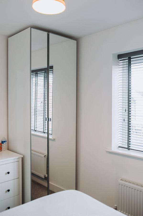 Appartement Deluxe 2 Bed Flat In Patchway Near Aztec West And Cribbs Causeway Bristol Extérieur photo