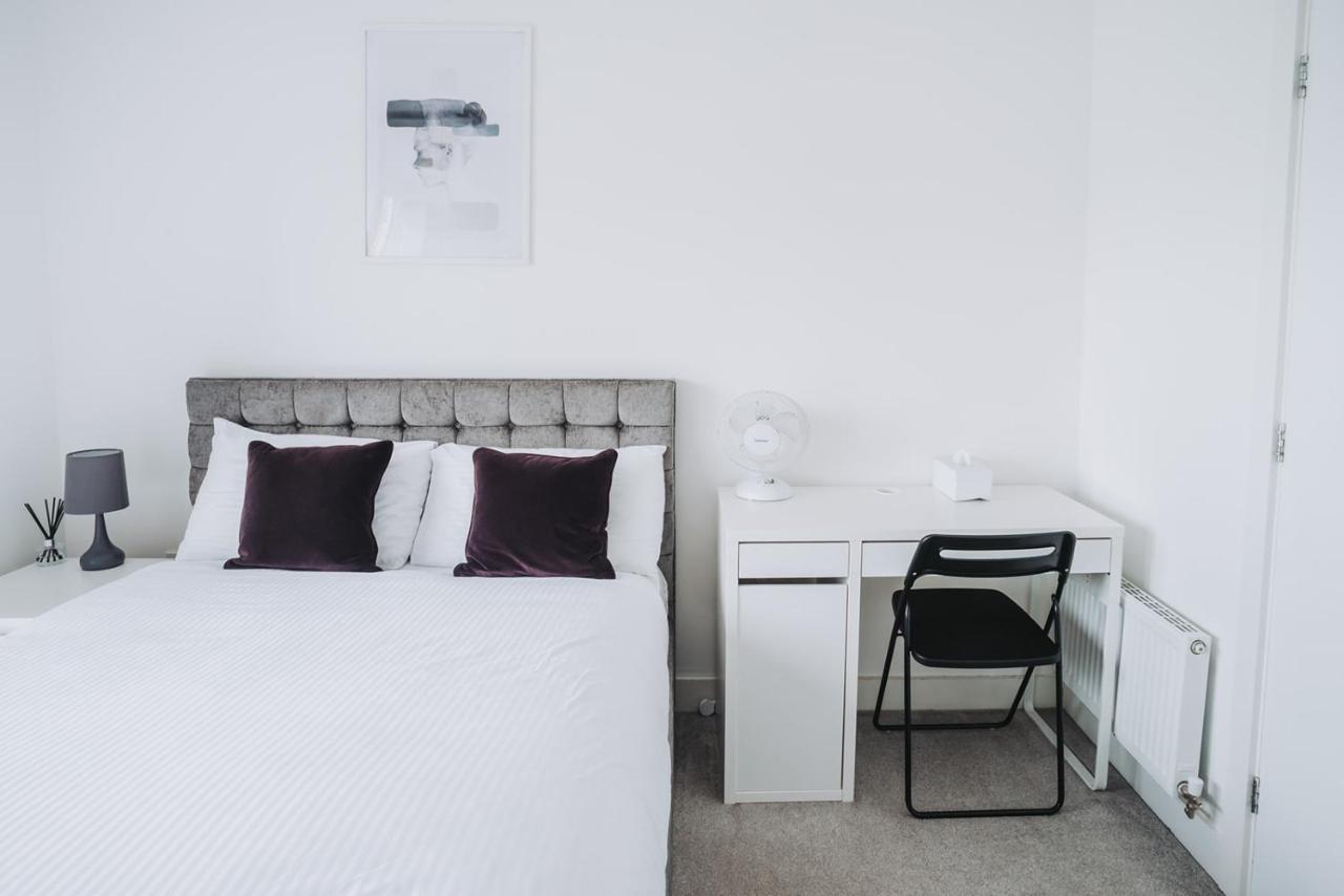 Appartement Deluxe 2 Bed Flat In Patchway Near Aztec West And Cribbs Causeway Bristol Extérieur photo