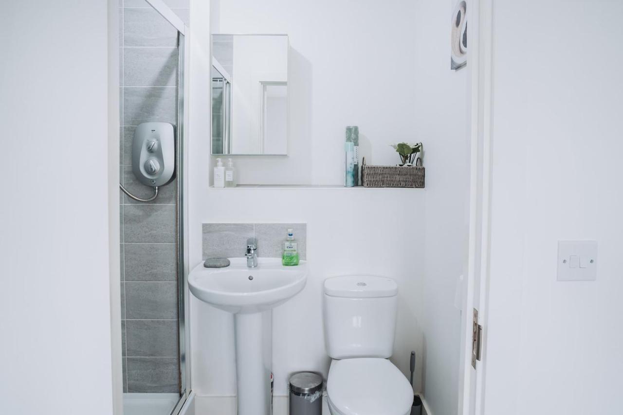 Appartement Deluxe 2 Bed Flat In Patchway Near Aztec West And Cribbs Causeway Bristol Extérieur photo