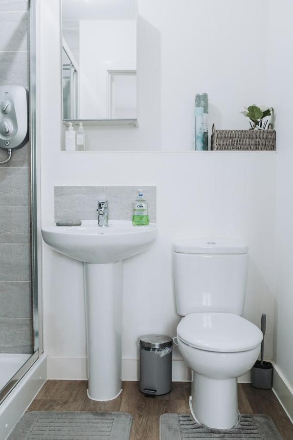 Appartement Deluxe 2 Bed Flat In Patchway Near Aztec West And Cribbs Causeway Bristol Extérieur photo